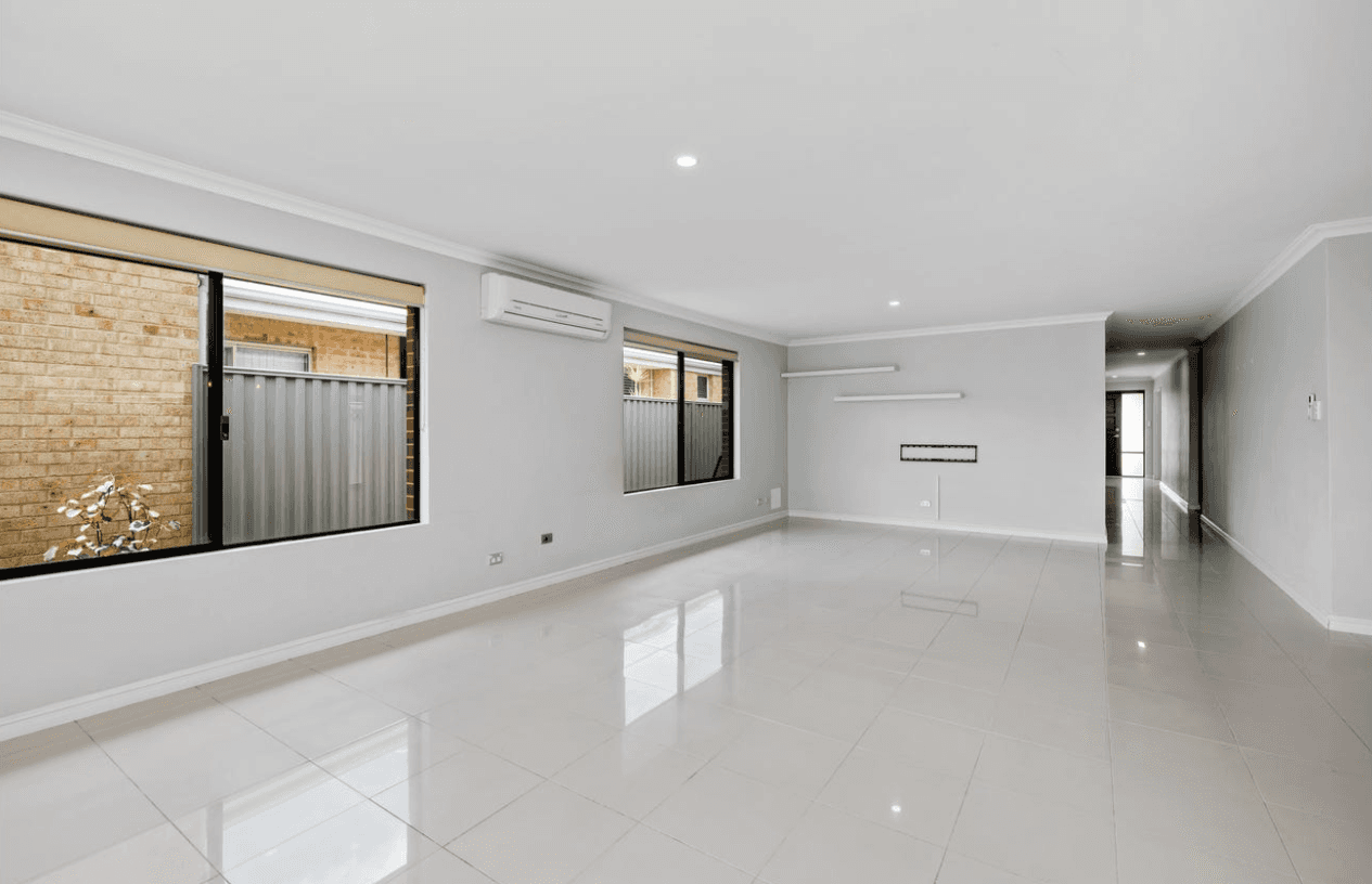 17 Barton Loop, PIARA WATERS, WA 6112
