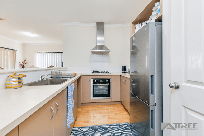 8/18  Hedley Street, BENTLEY, WA 6102