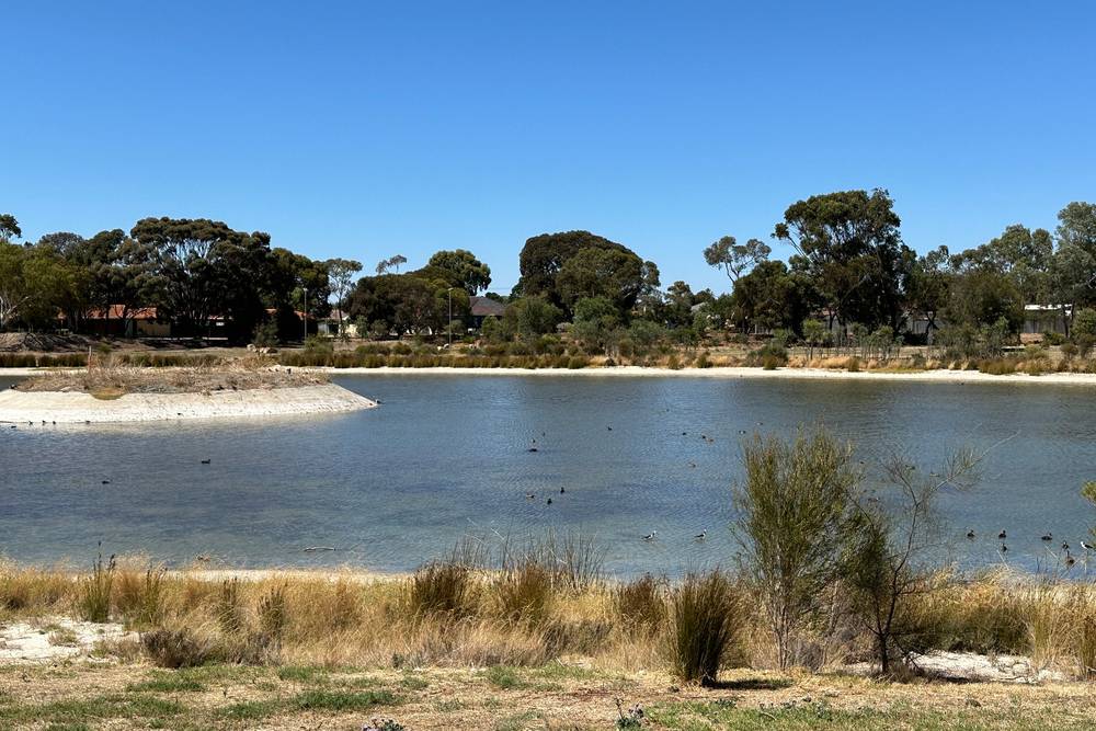 9 Kaatanup Loop, Katanning, WA 6317
