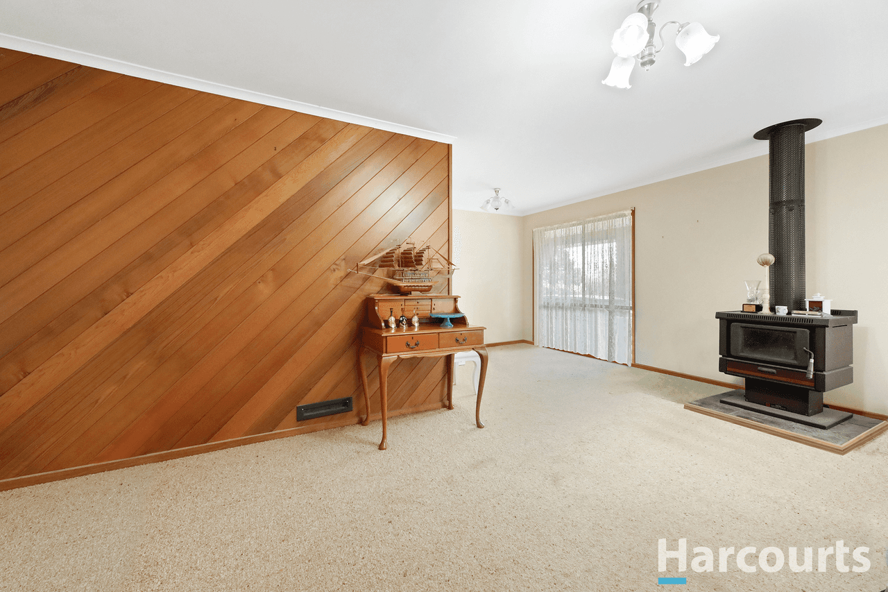 9 Hillandale Road, WARRAGUL, VIC 3820