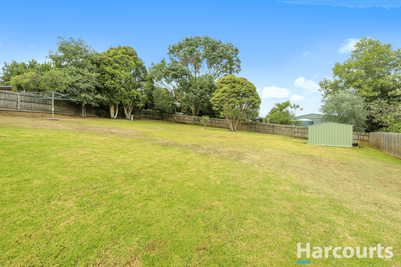 9 Hillandale Road, WARRAGUL, VIC 3820