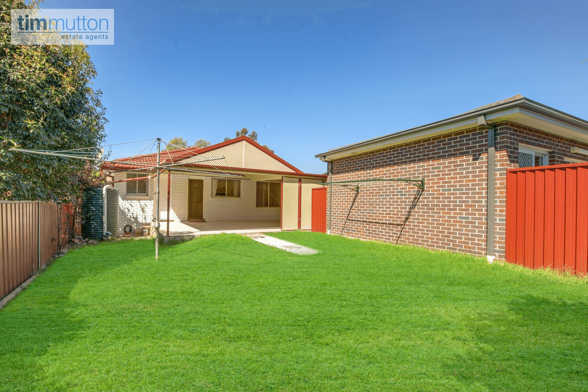 13 Warrina Rd, Bradbury, NSW 2560