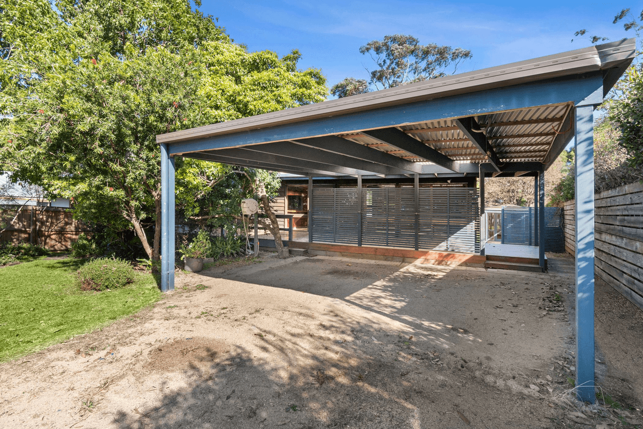 5 Larmer Close, BROULEE, NSW 2537