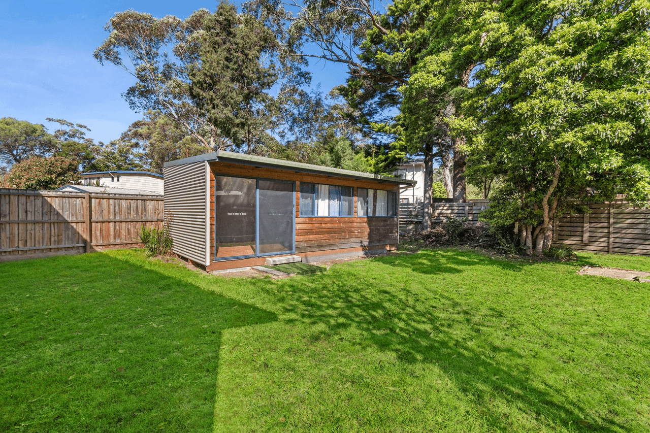 5 Larmer Close, BROULEE, NSW 2537