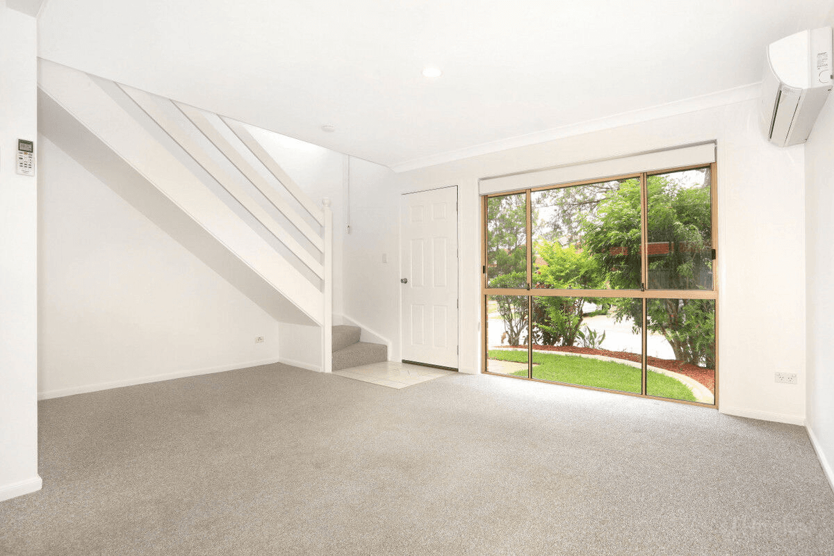 66/75 Brown Street, LABRADOR, QLD 4215