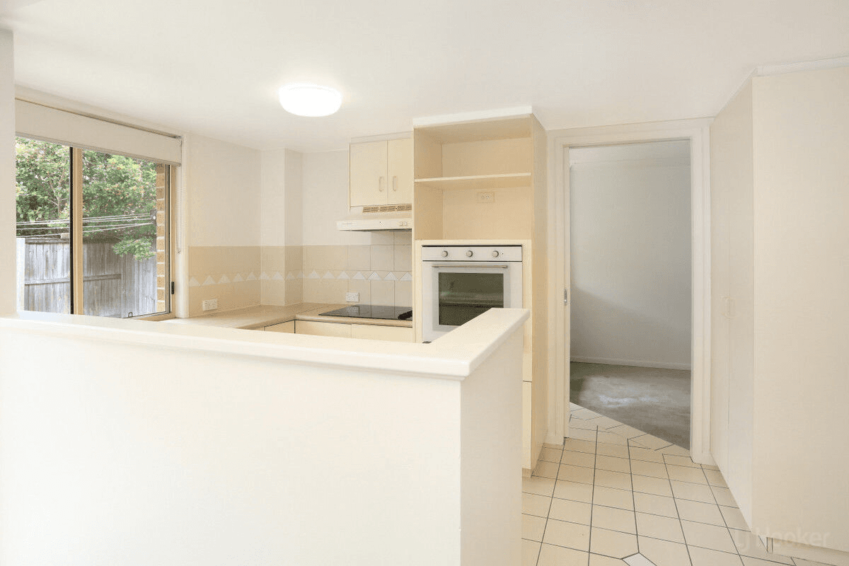 66/75 Brown Street, LABRADOR, QLD 4215