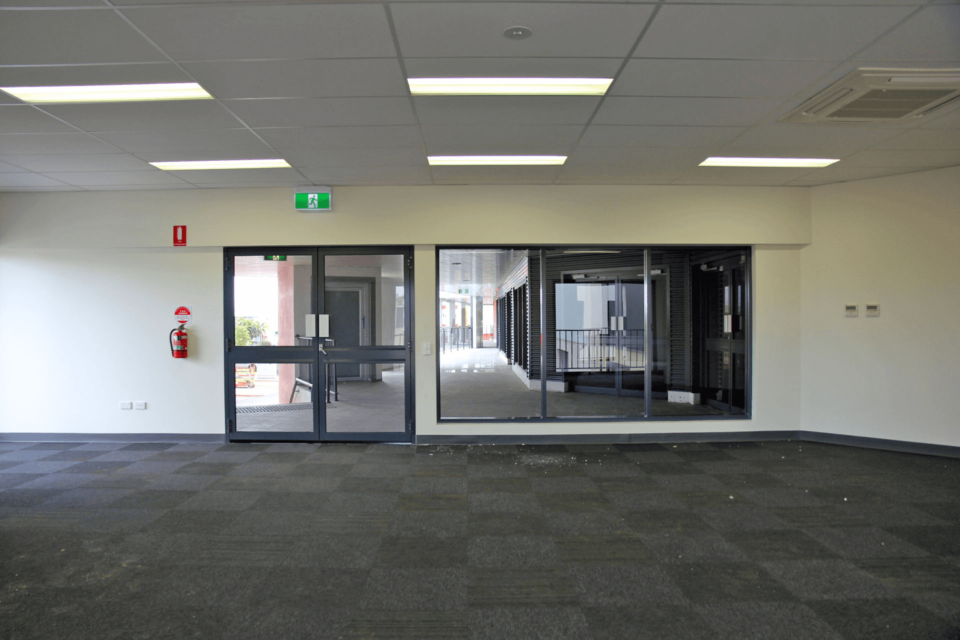 5 McCourt Road - Offices/Showrooms, YARRAWONGA, NT 0830