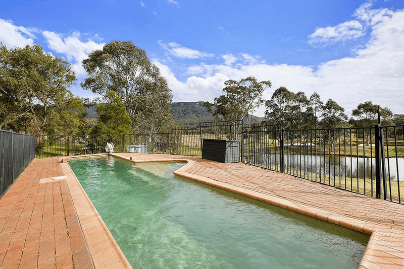 1292 Leggetts Drive, BRUNKERVILLE, NSW 2323