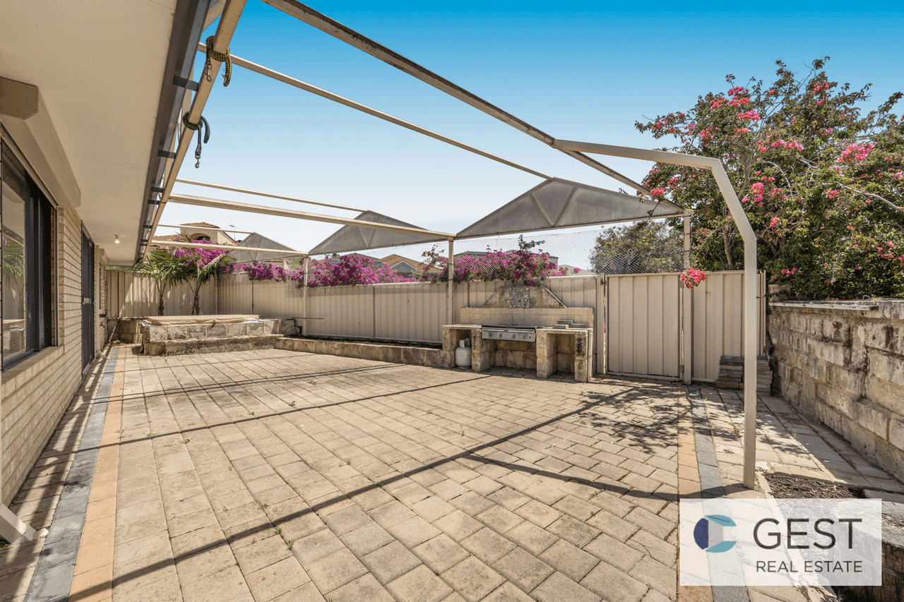 4 Quenda Close, BEELIAR, WA 6164