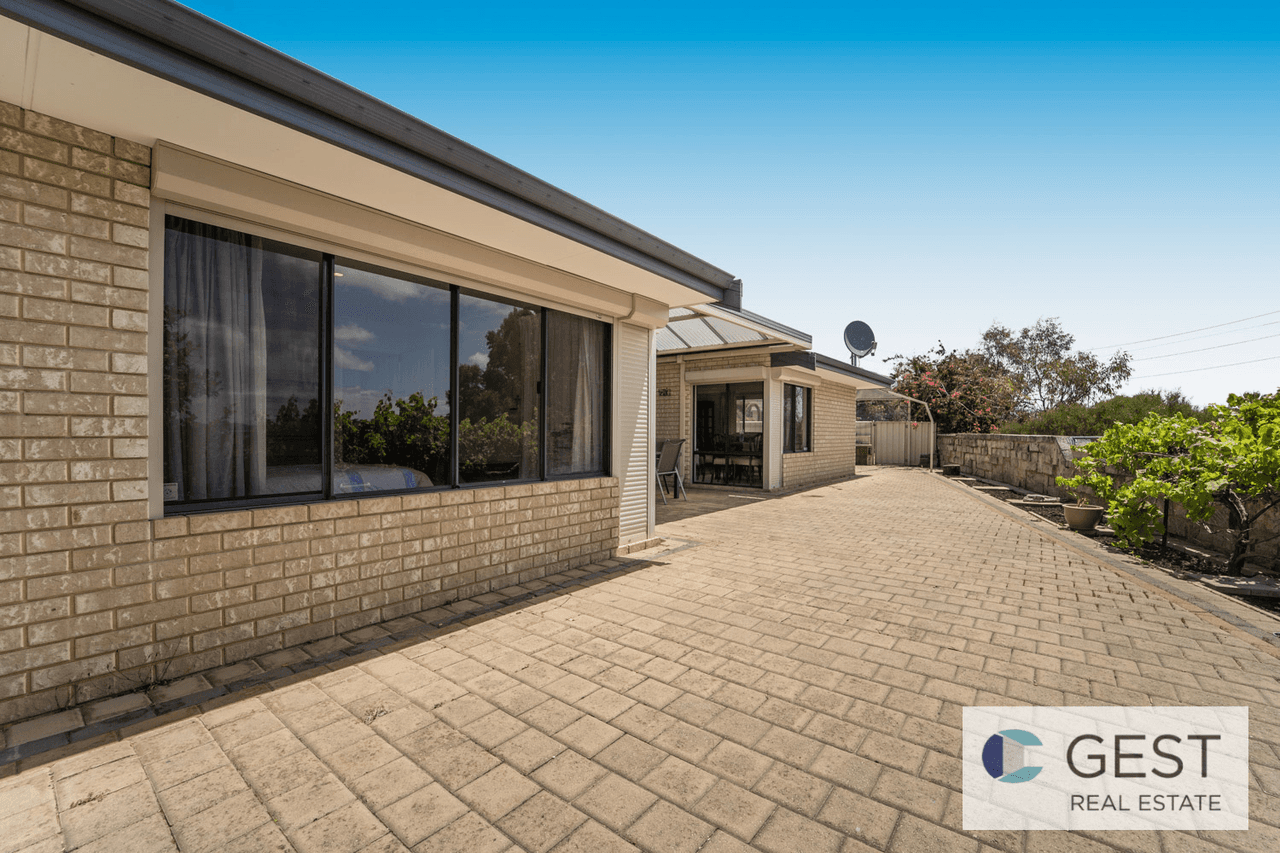 4 Quenda Close, BEELIAR, WA 6164