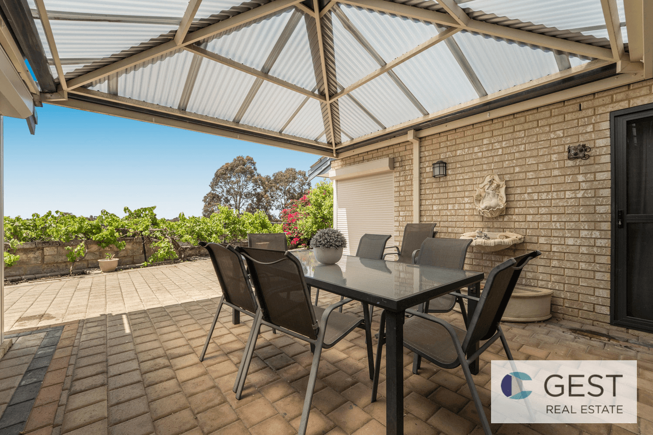 4 Quenda Close, BEELIAR, WA 6164