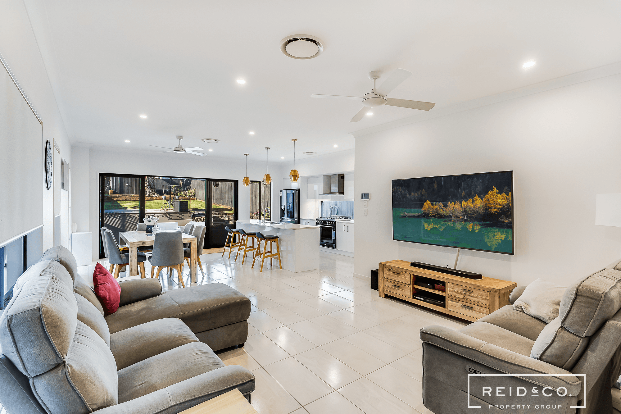 10 Brennan Road, SCARBOROUGH, QLD 4020