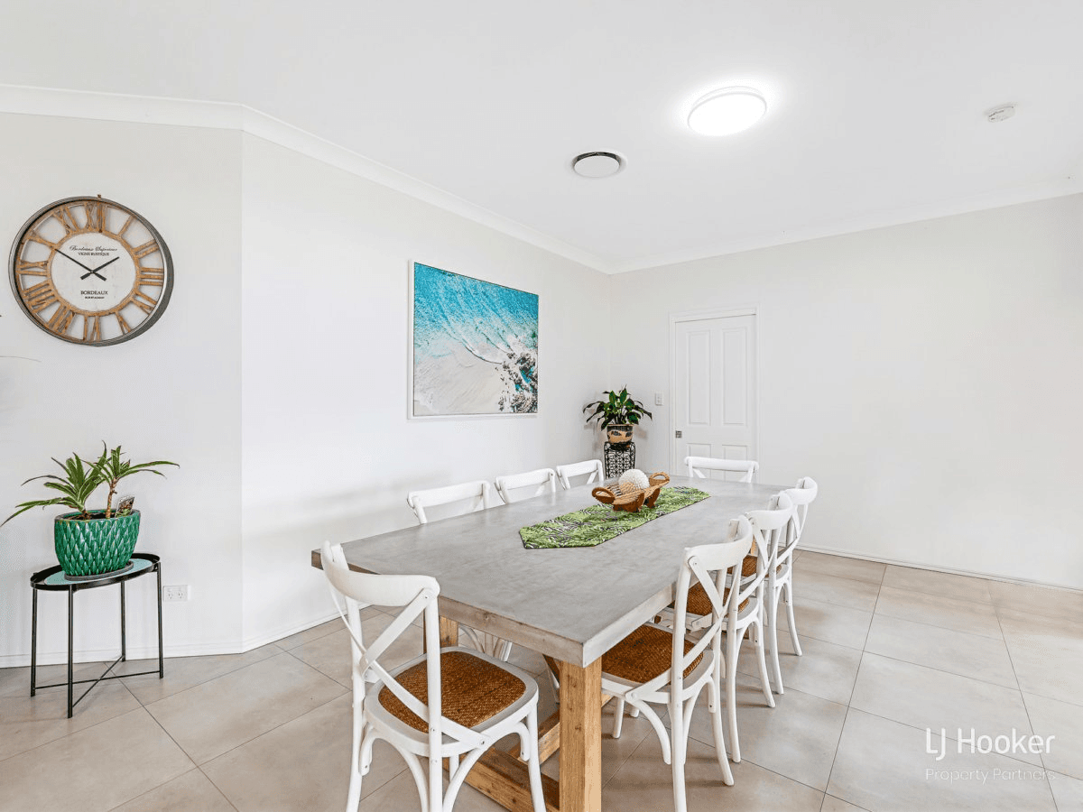 16 Chalmers Place, SUNNYBANK, QLD 4109