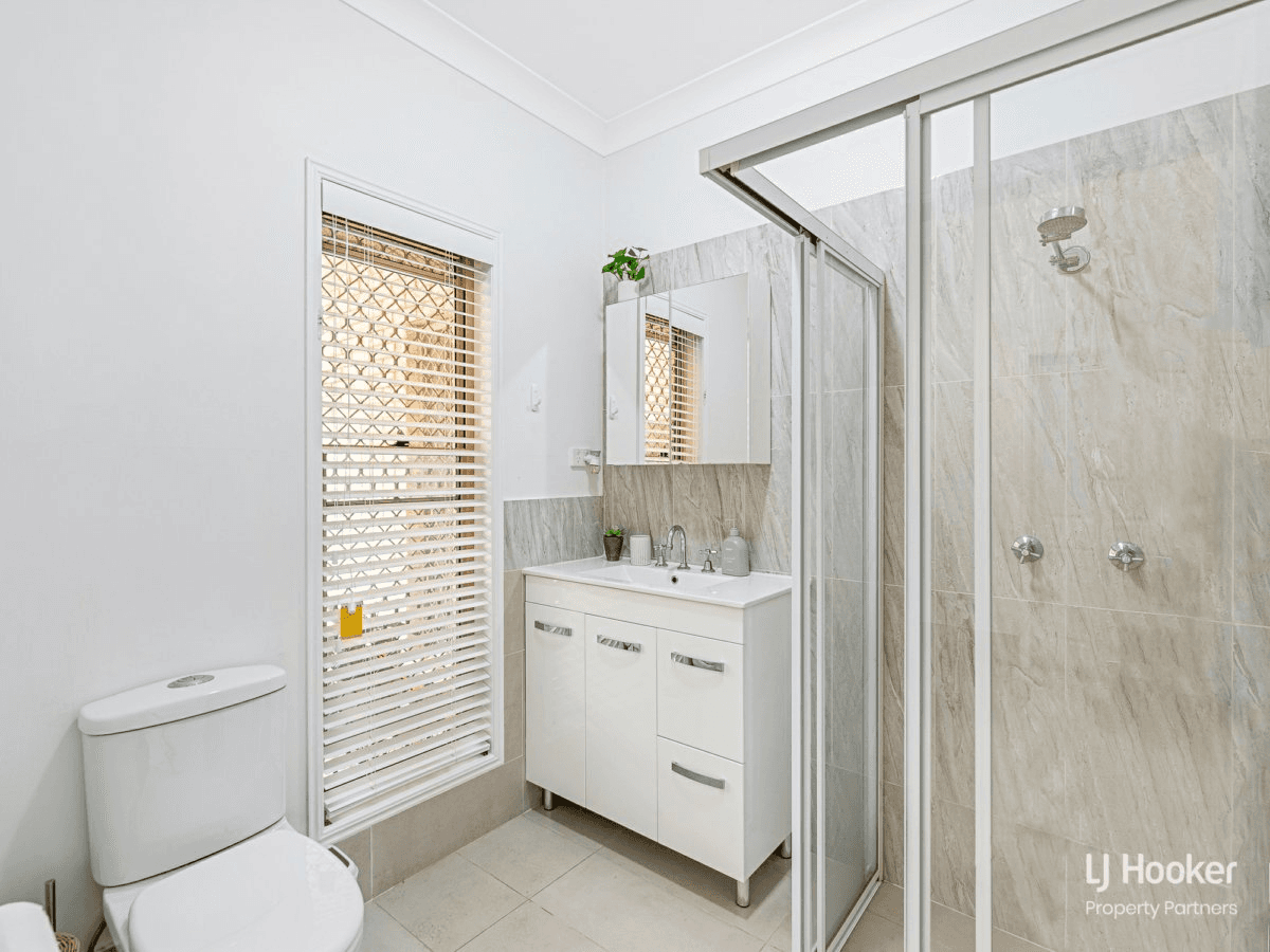 16 Chalmers Place, SUNNYBANK, QLD 4109