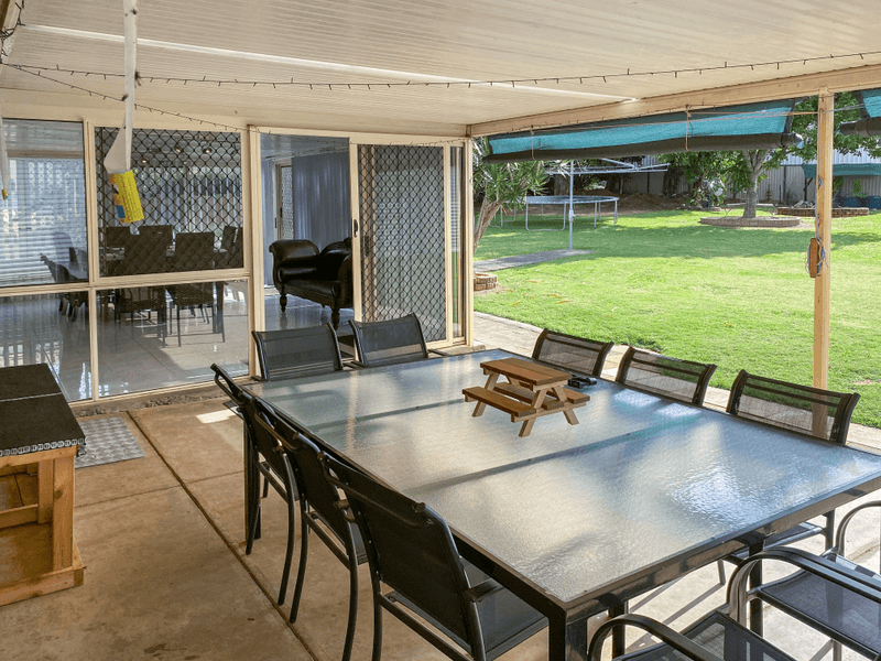 46 Outlook Drive, GLASS HOUSE MOUNTAINS, QLD 4518