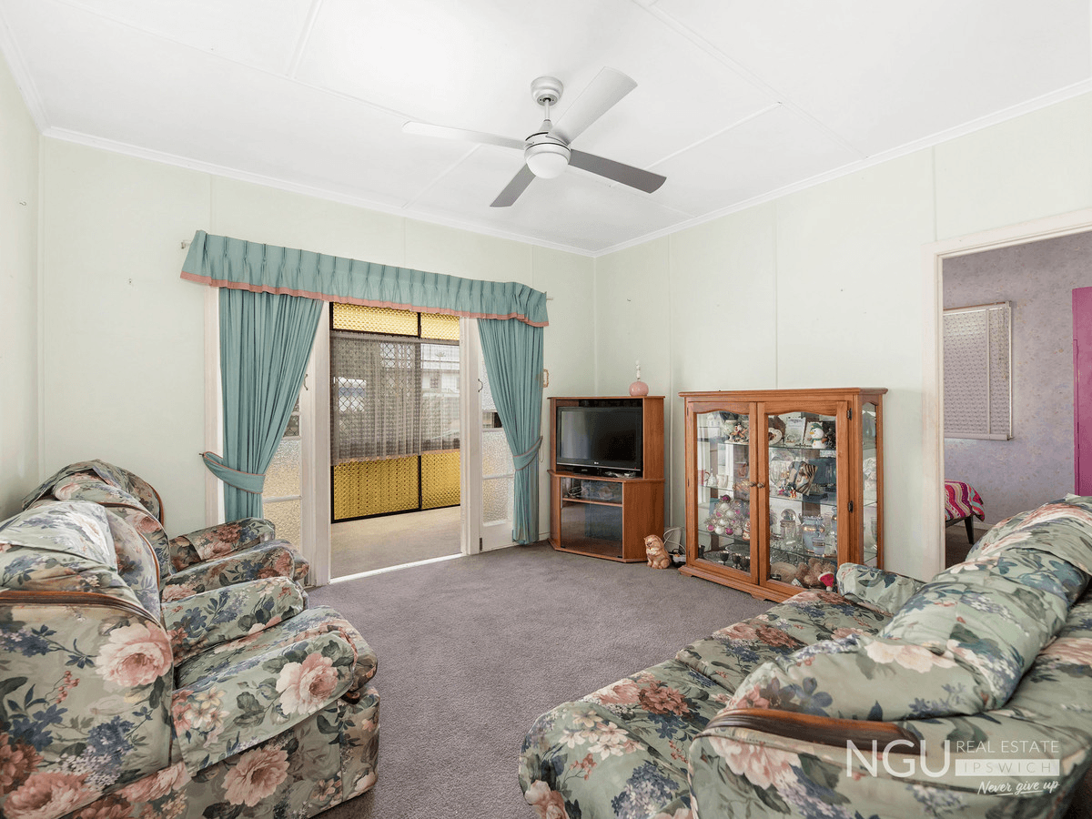 25 Wall Street, Bundamba, QLD 4304