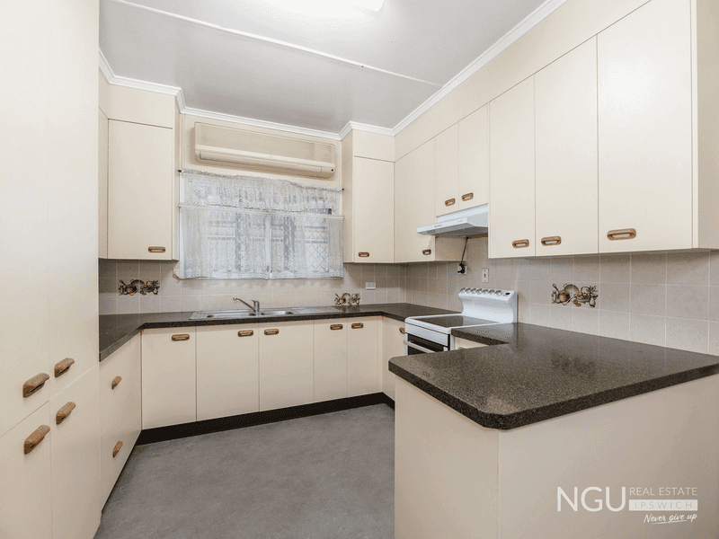 25 Wall Street, Bundamba, QLD 4304