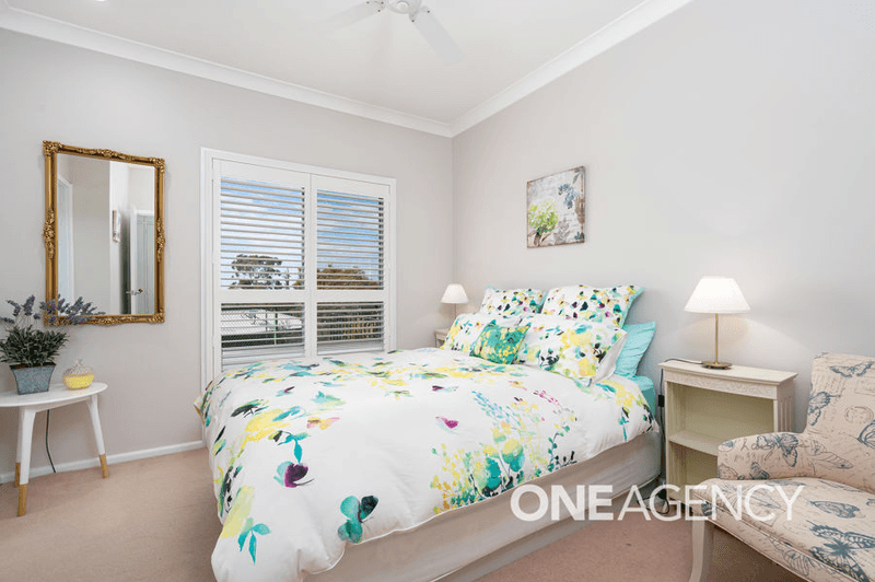 5 RALEIGH PLACE, KOORINGAL, NSW 2650