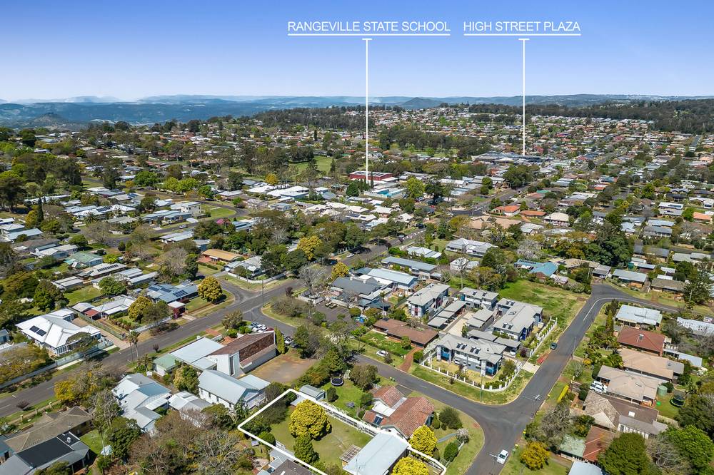 10 Lovett Street, RANGEVILLE, QLD 4350