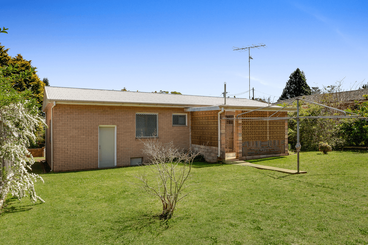 10 Lovett Street, RANGEVILLE, QLD 4350