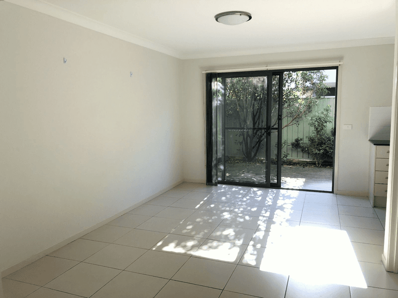 5/32 Luttrell Street, GLENMORE PARK, NSW 2745