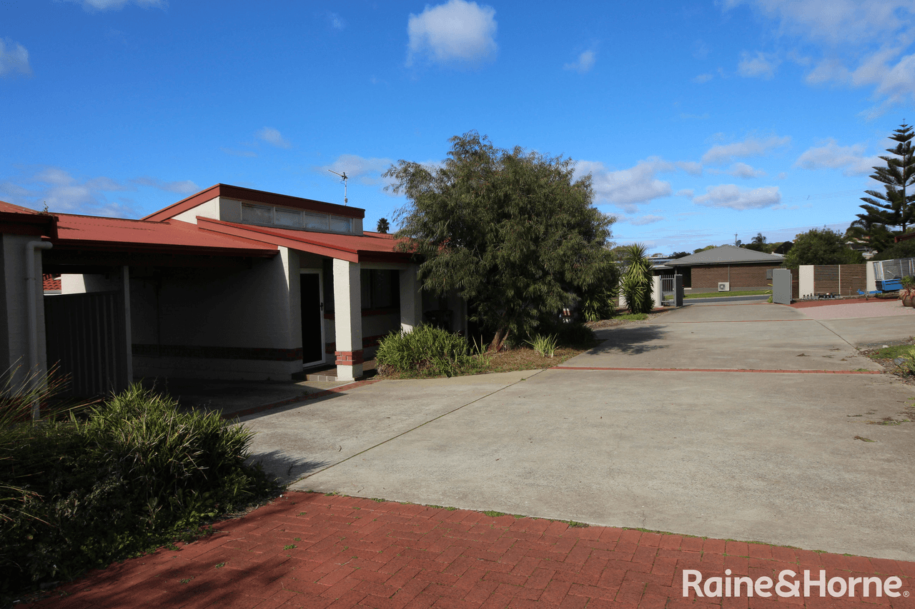 2/4-6 Gulf Avenue, PORT LINCOLN, SA 5606