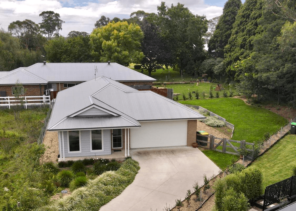 6 Lochinvar Drive, BUNDANOON, NSW 2578