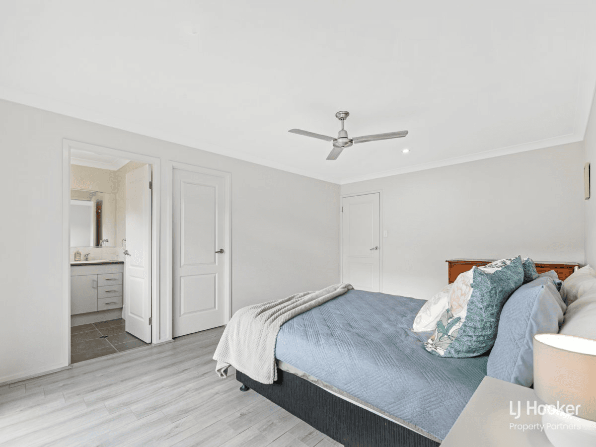 20 Wongabel Close, WATERFORD, QLD 4133