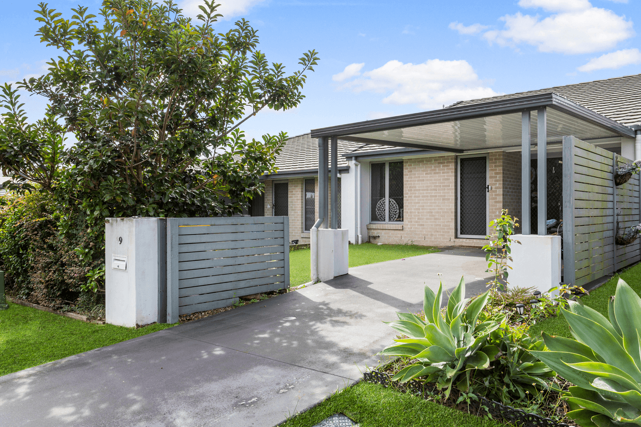 99 Carlingford Circuit, WARNER, QLD 4500