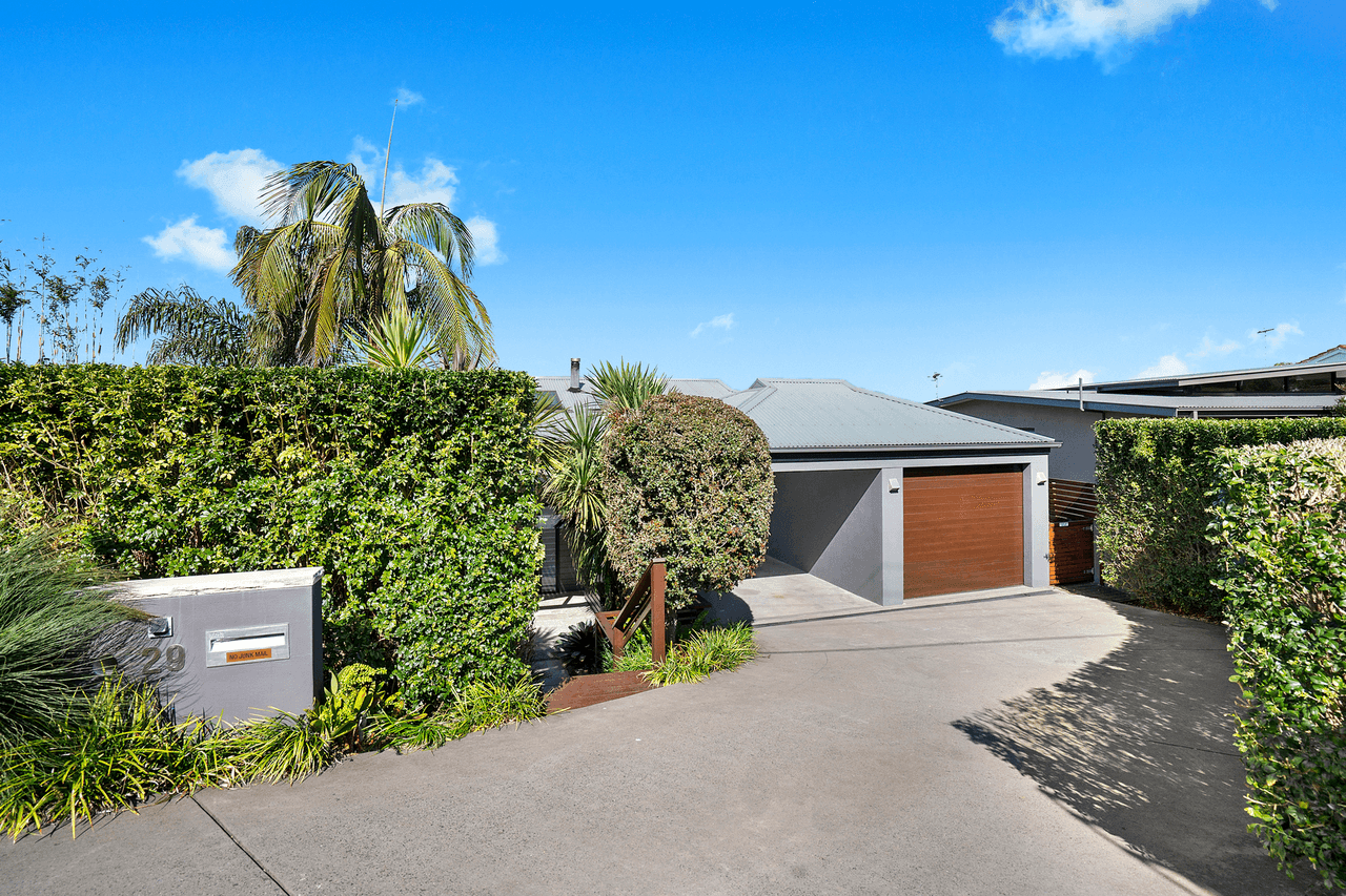 29 Carpenter Crescent, Warriewood, NSW 2102