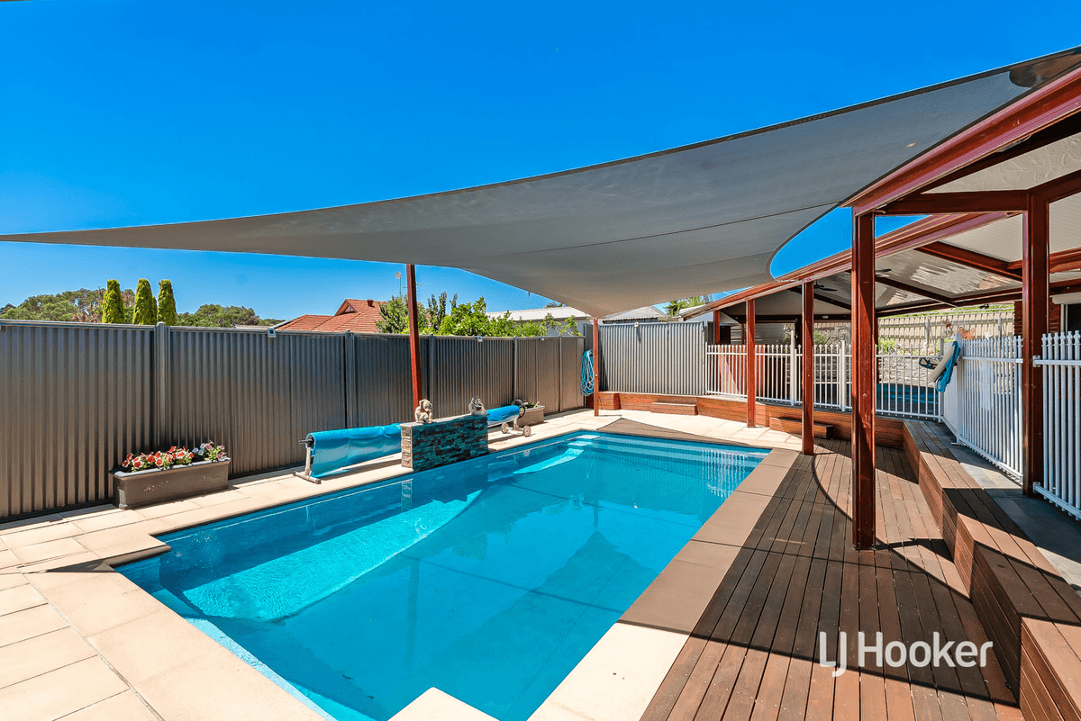 9 Mahogany Court, CRAIGMORE, SA 5114