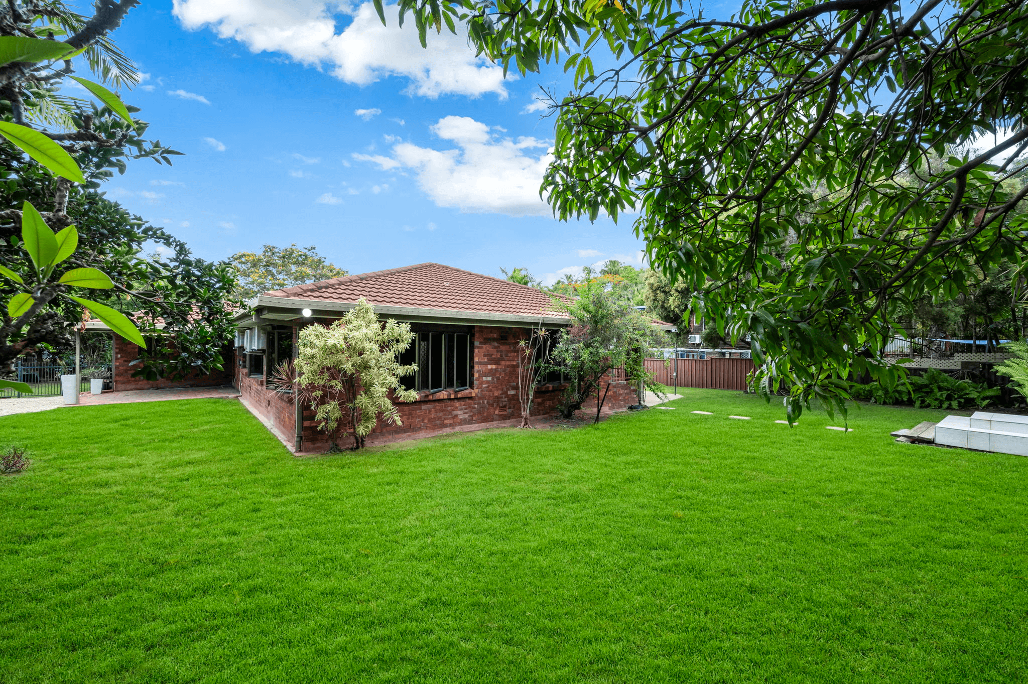 7 Carina Court, Mount Louisa, QLD 4814