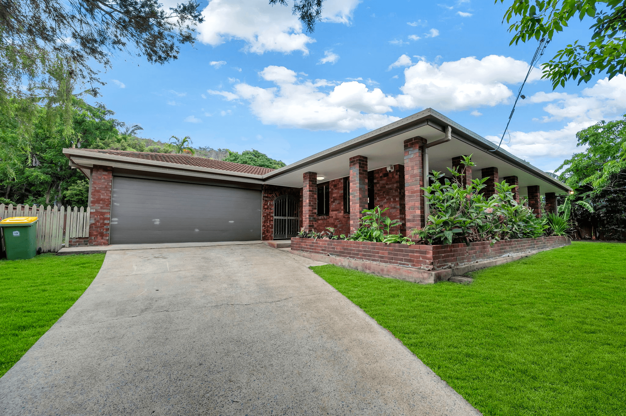 7 Carina Court, Mount Louisa, QLD 4814