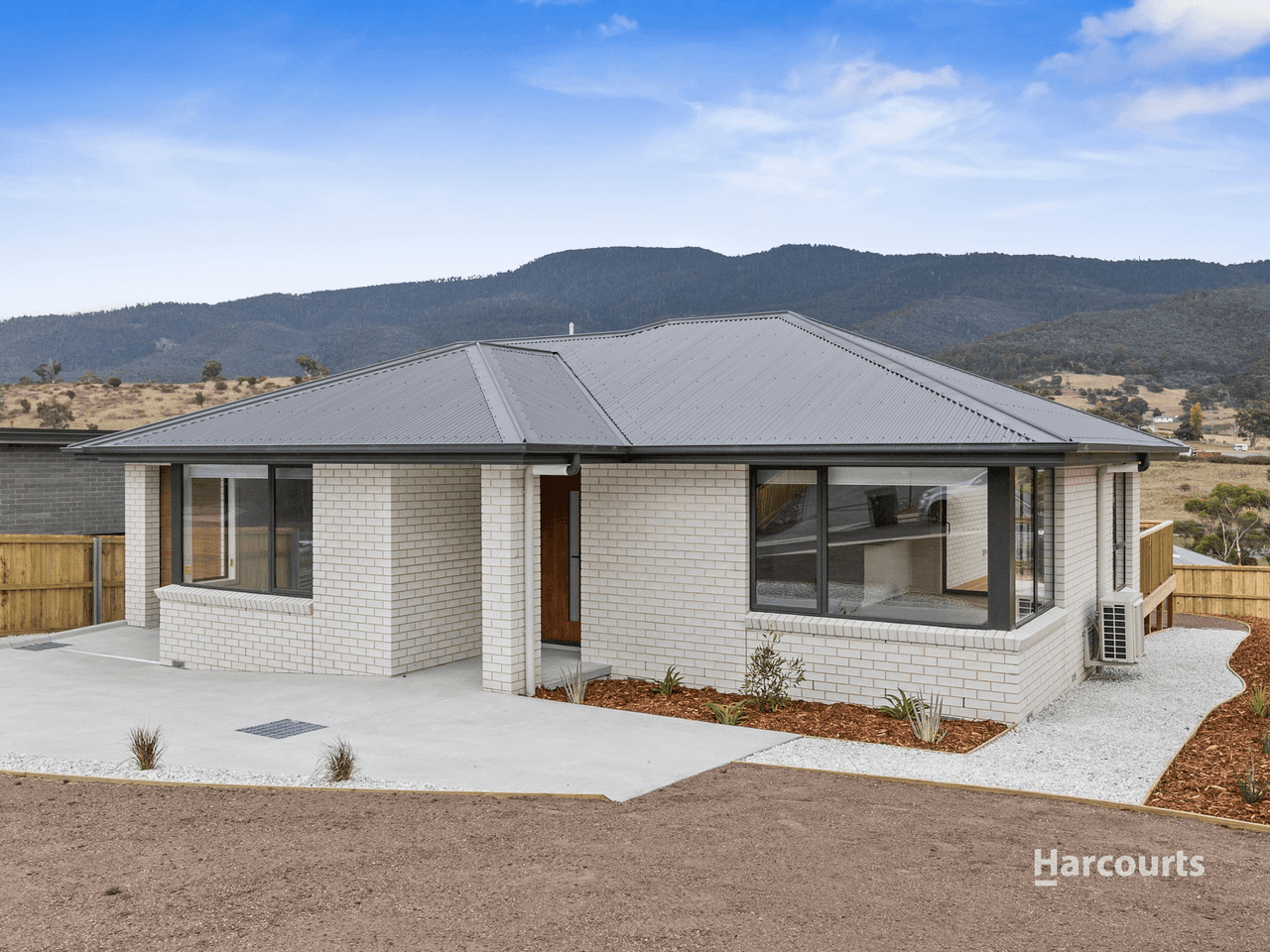 2 Jury Place, CLAREMONT, TAS 7011