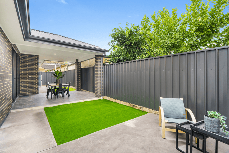 82 Kent Avenue, Clearview, SA 5085