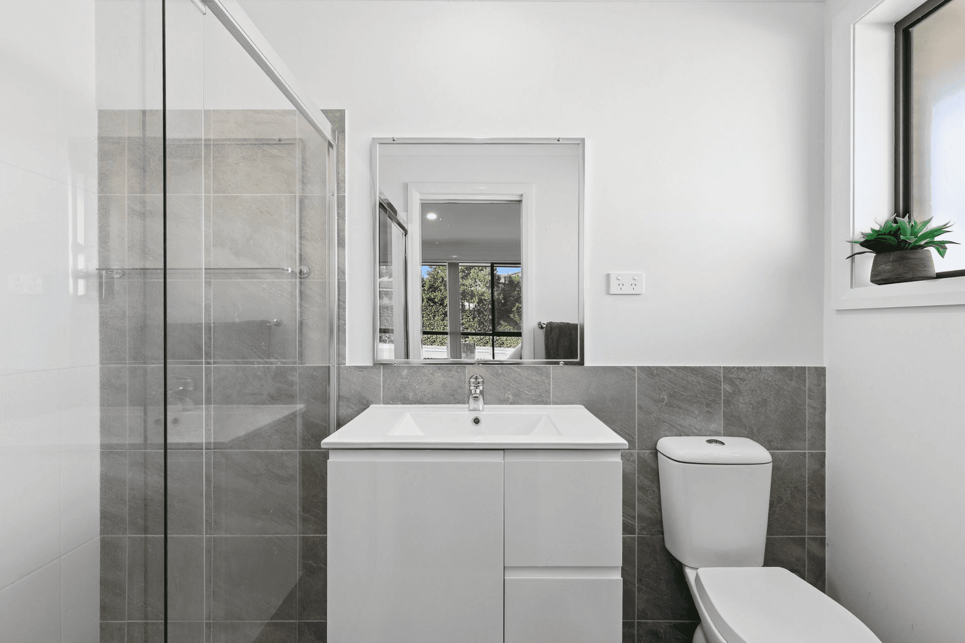 27 Sunshine Circuit, Emerald Beach, NSW 2456