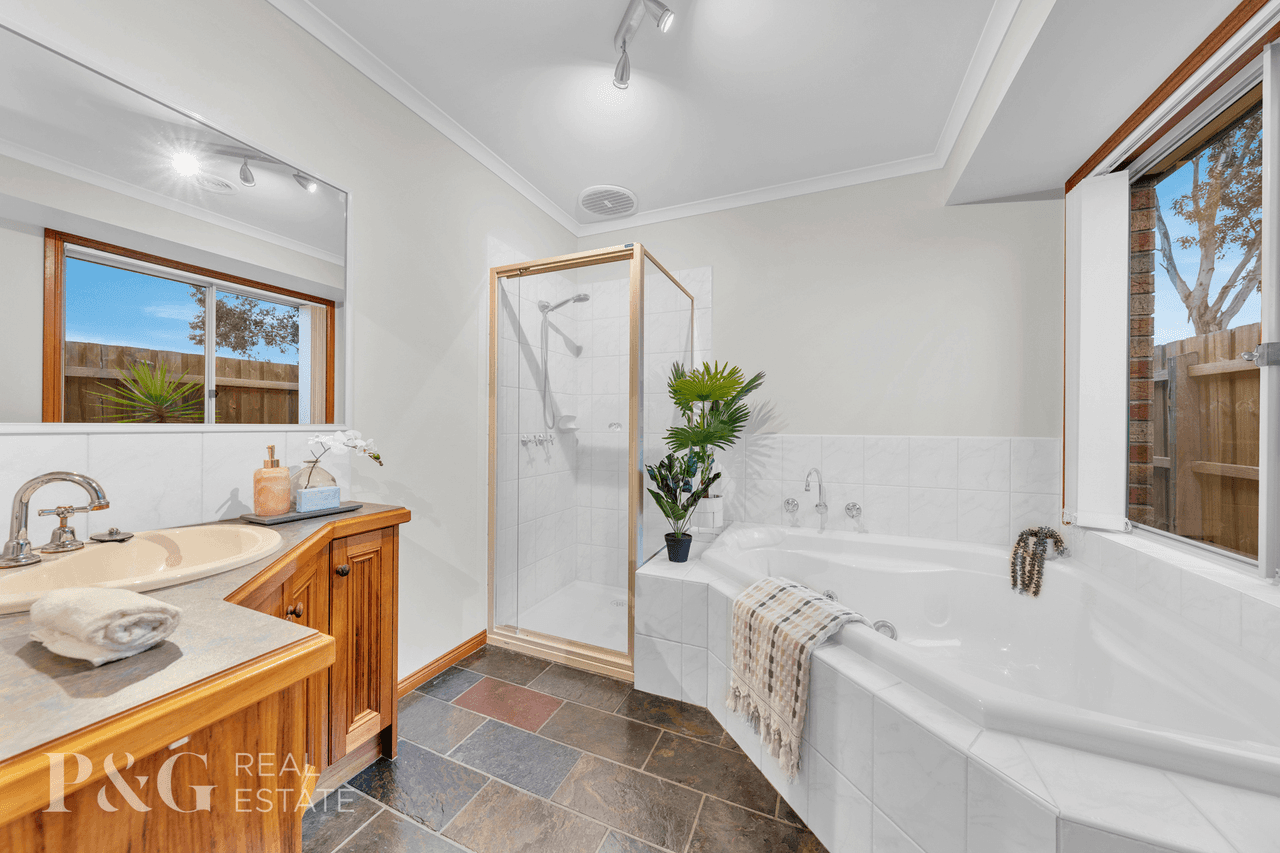 6 Plymtree Court, NARRE WARREN SOUTH, VIC 3805