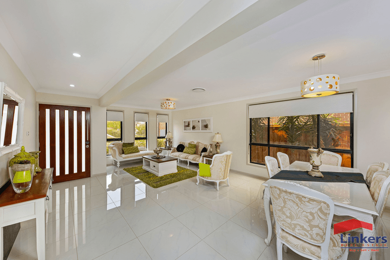 23 Dromedary Place, Macquarie Links, NSW 2565