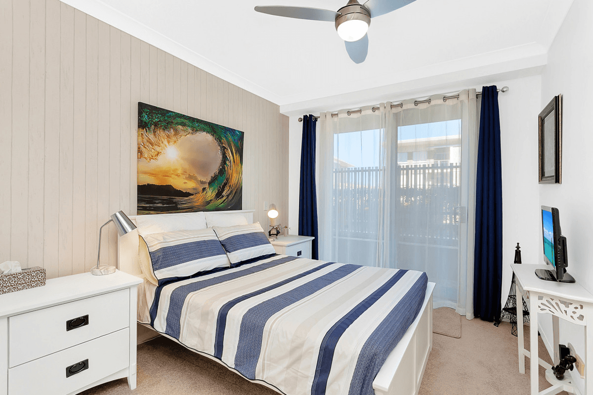 2205/12-14 Executive Drive, Burleigh Waters, QLD 4220