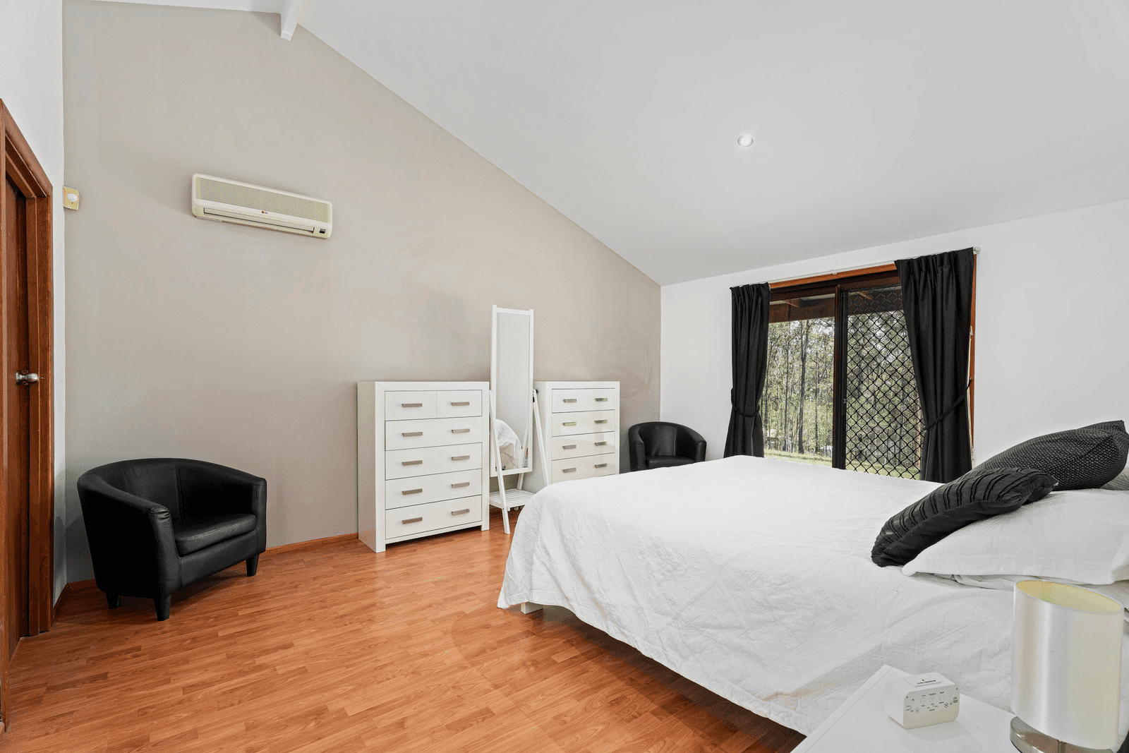 37-45 Hamilton Road, LOGAN VILLAGE, QLD 4207