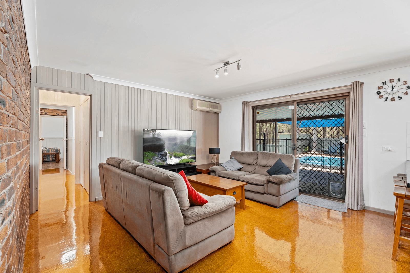 37-45 Hamilton Road, LOGAN VILLAGE, QLD 4207