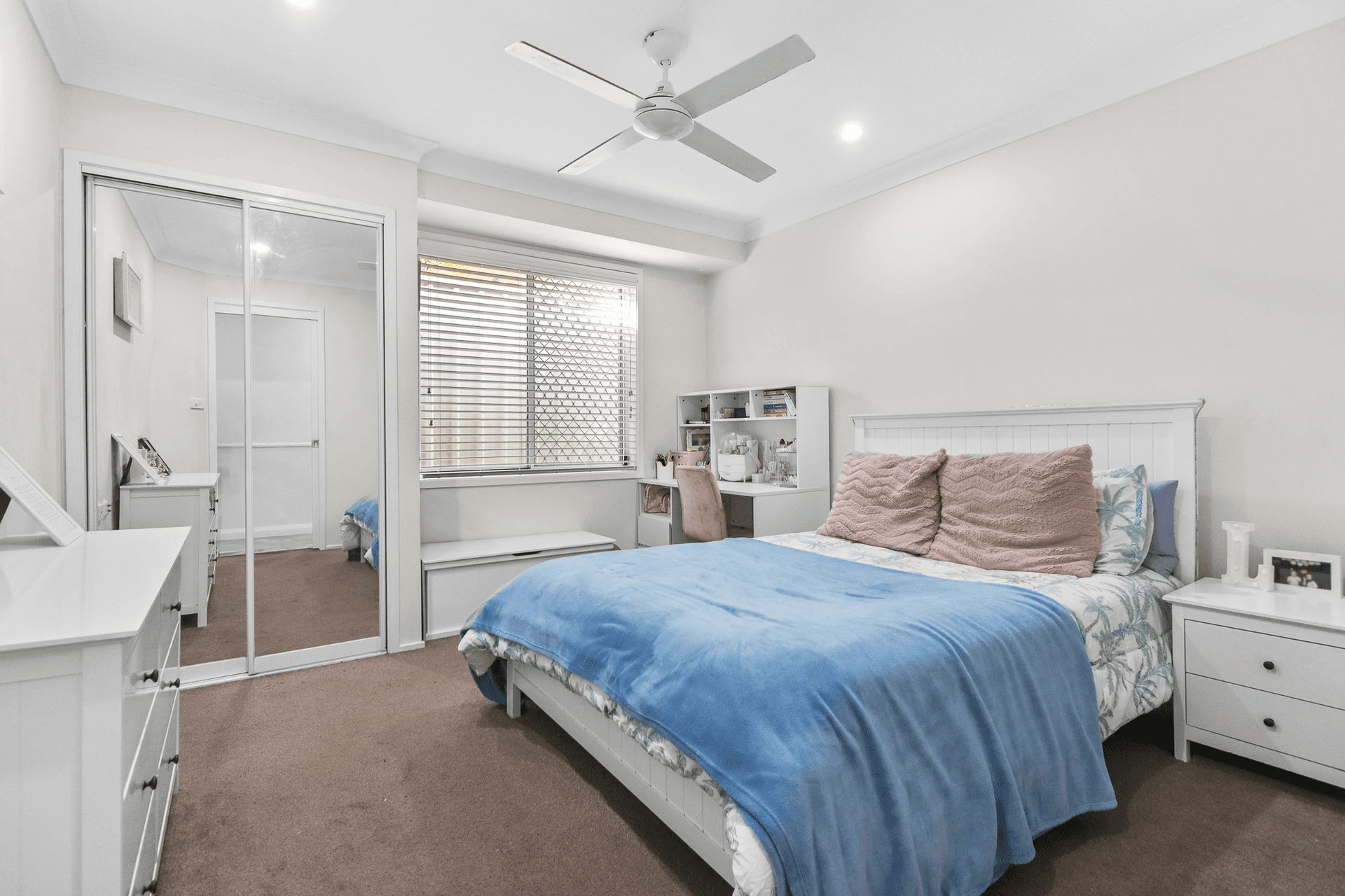 11 Ridgeview Crescent, Erskine Park, NSW 2759