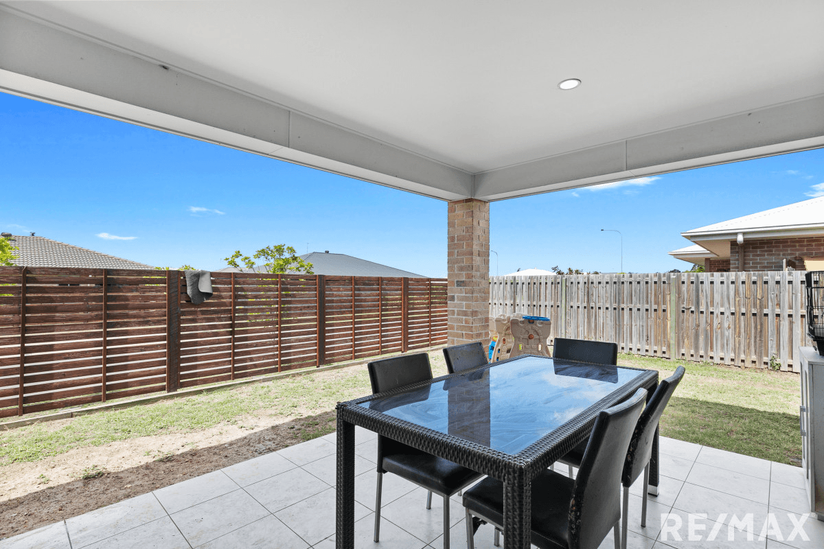 12 Dawes Crescent, Urraween, QLD 4655