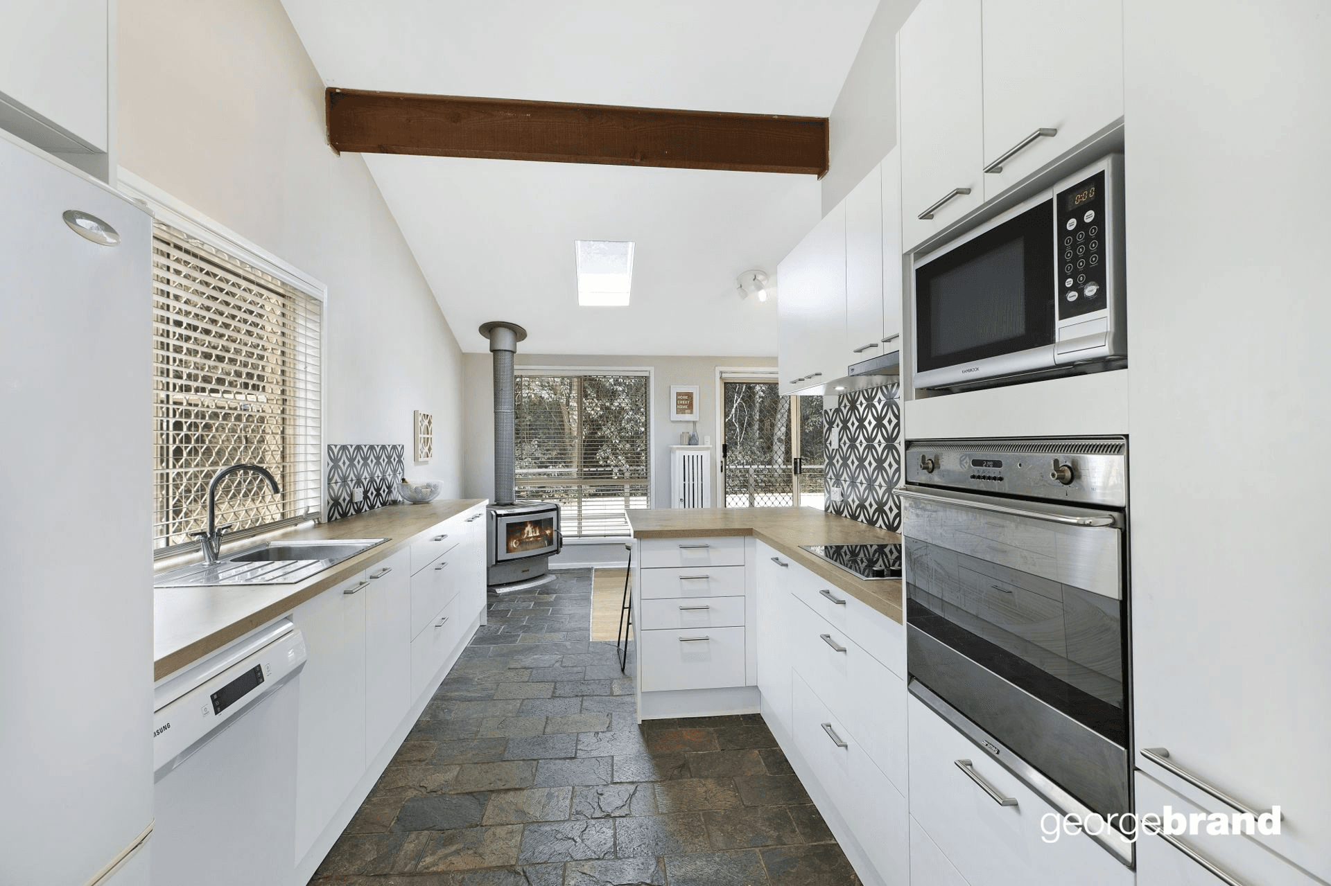 21 Verden Close, GREEN POINT, NSW 2251