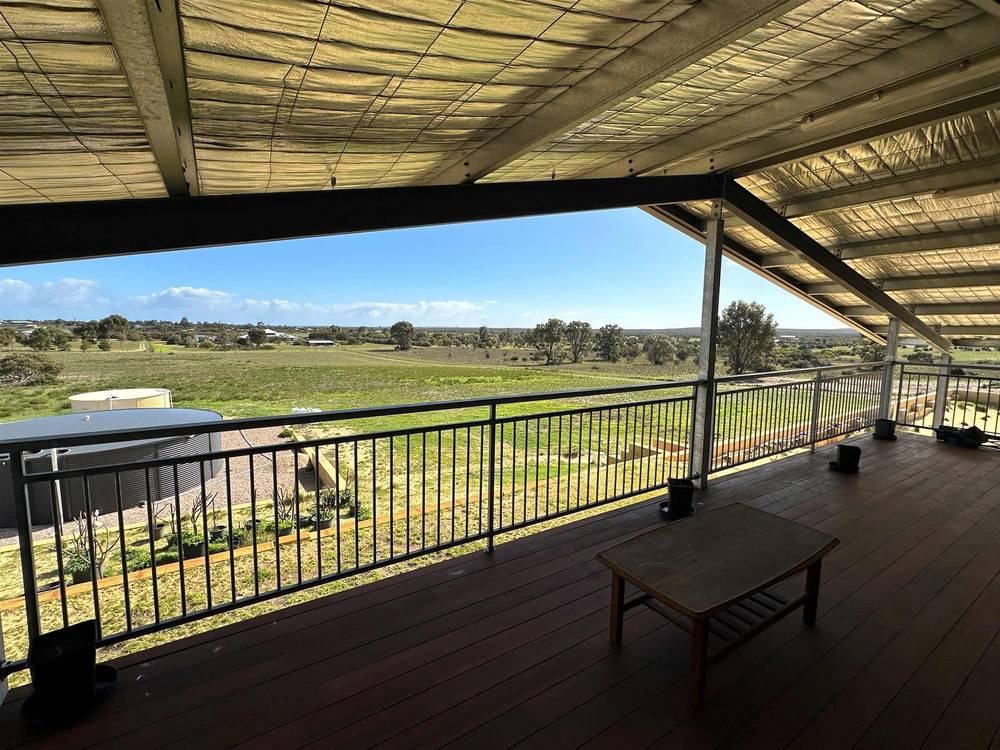 151 Zendora Road, Jurien Bay, WA 6516