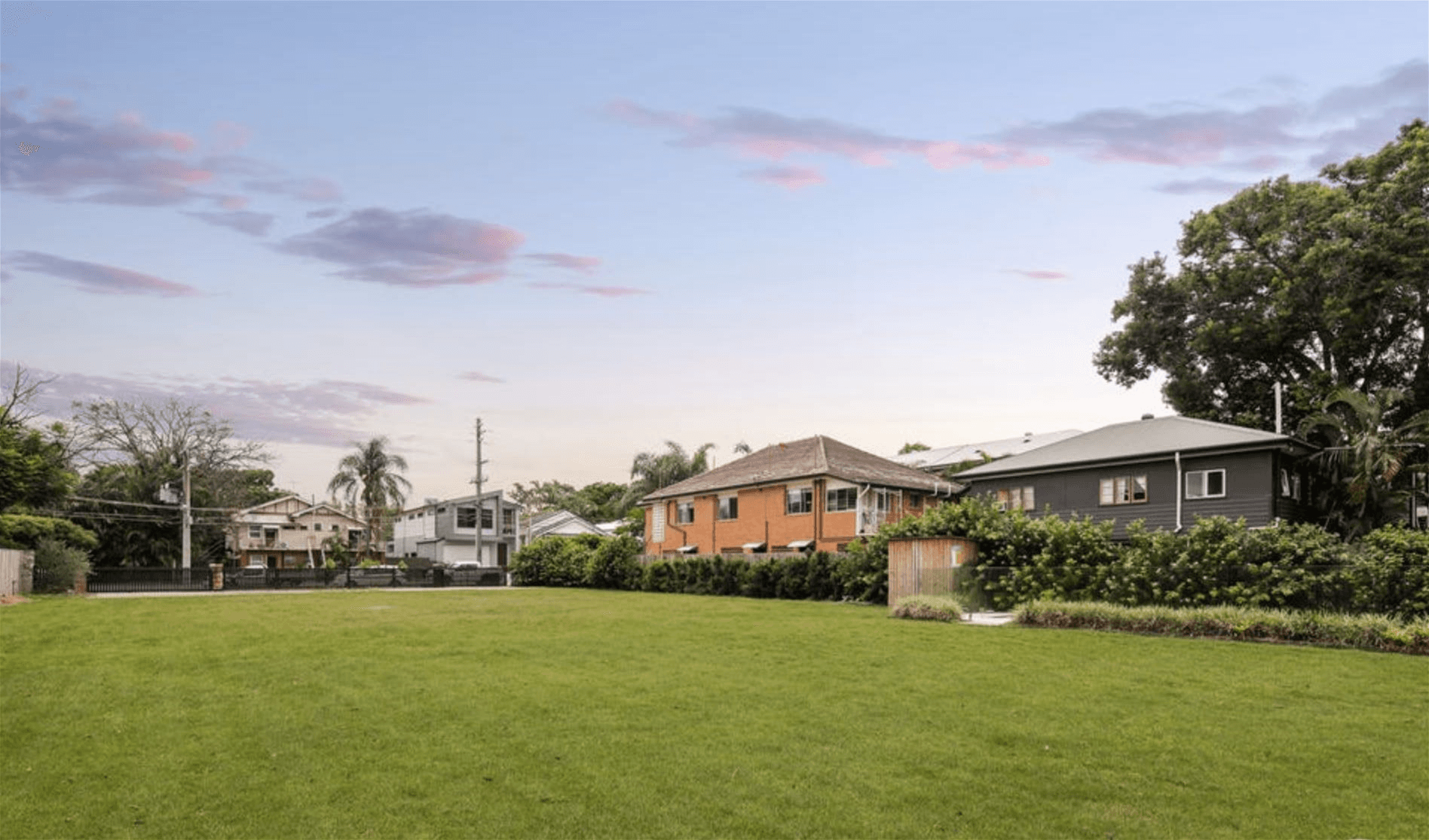 52 Gillan Street, NORMAN PARK, QLD 4170