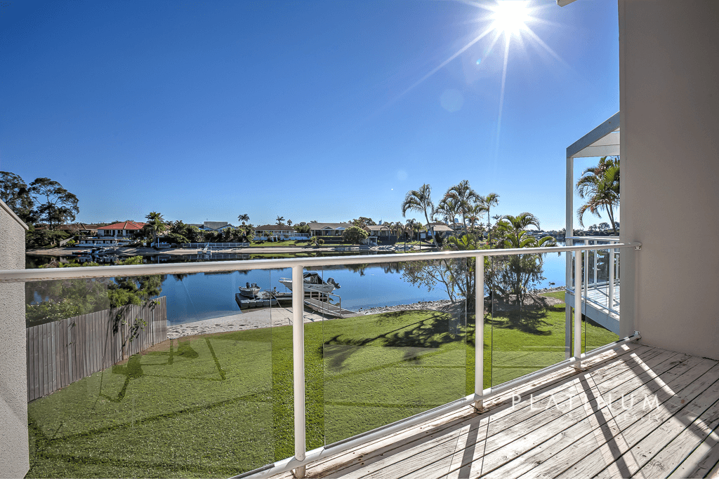 5/300 Cottesloe Drive, MERMAID WATERS, QLD 4218