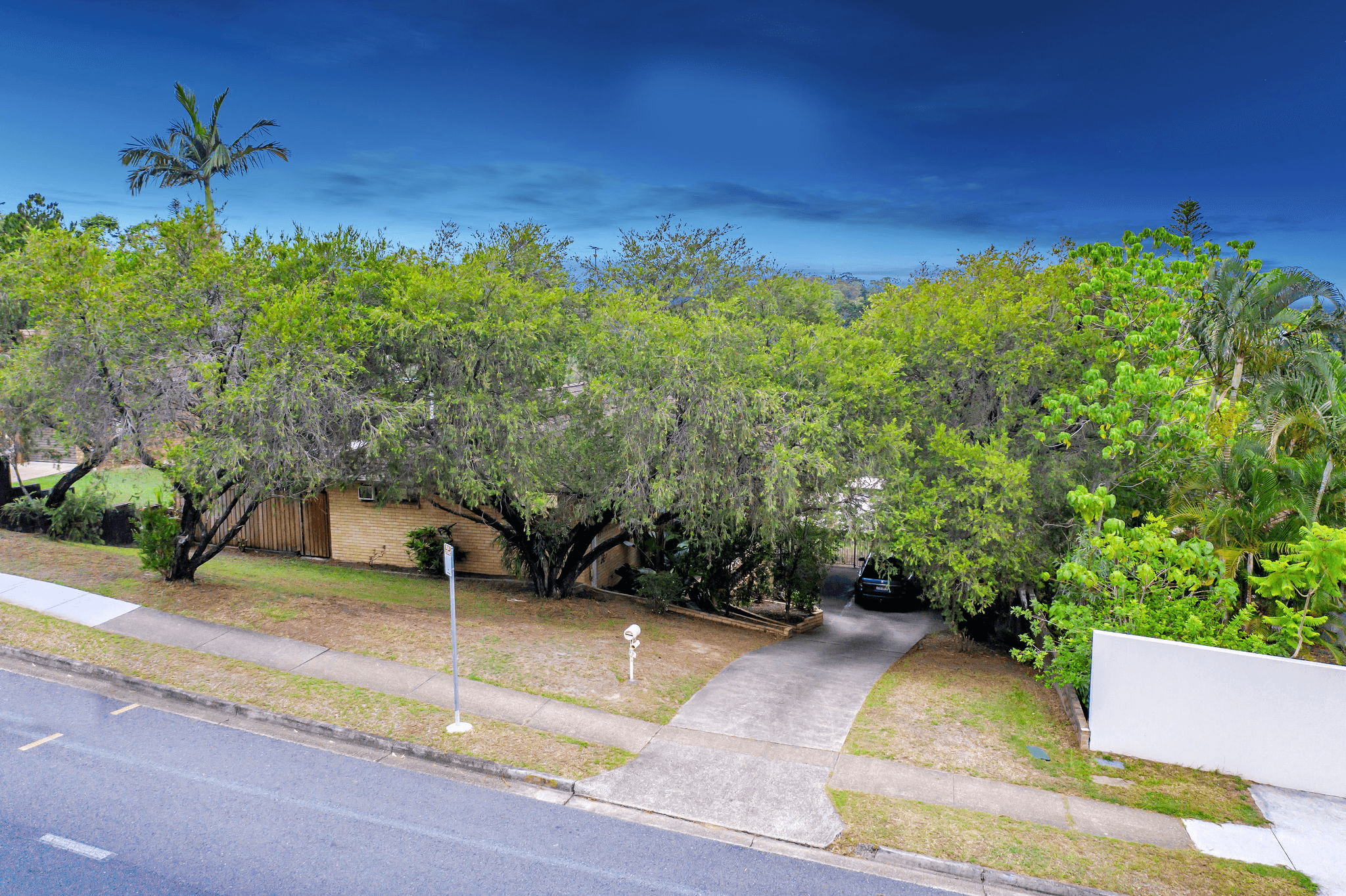 13 Currumburra Road, ASHMORE, QLD 4214