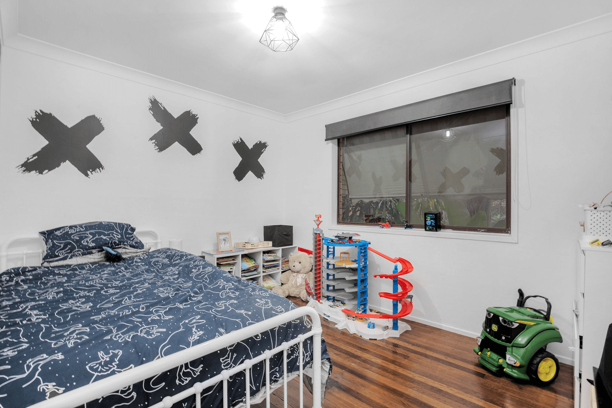 13 Currumburra Road, ASHMORE, QLD 4214