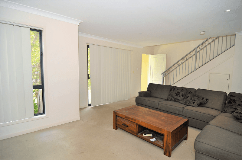 Unit 3/12 Geraldton Dr, Varsity Lakes, QLD 4227